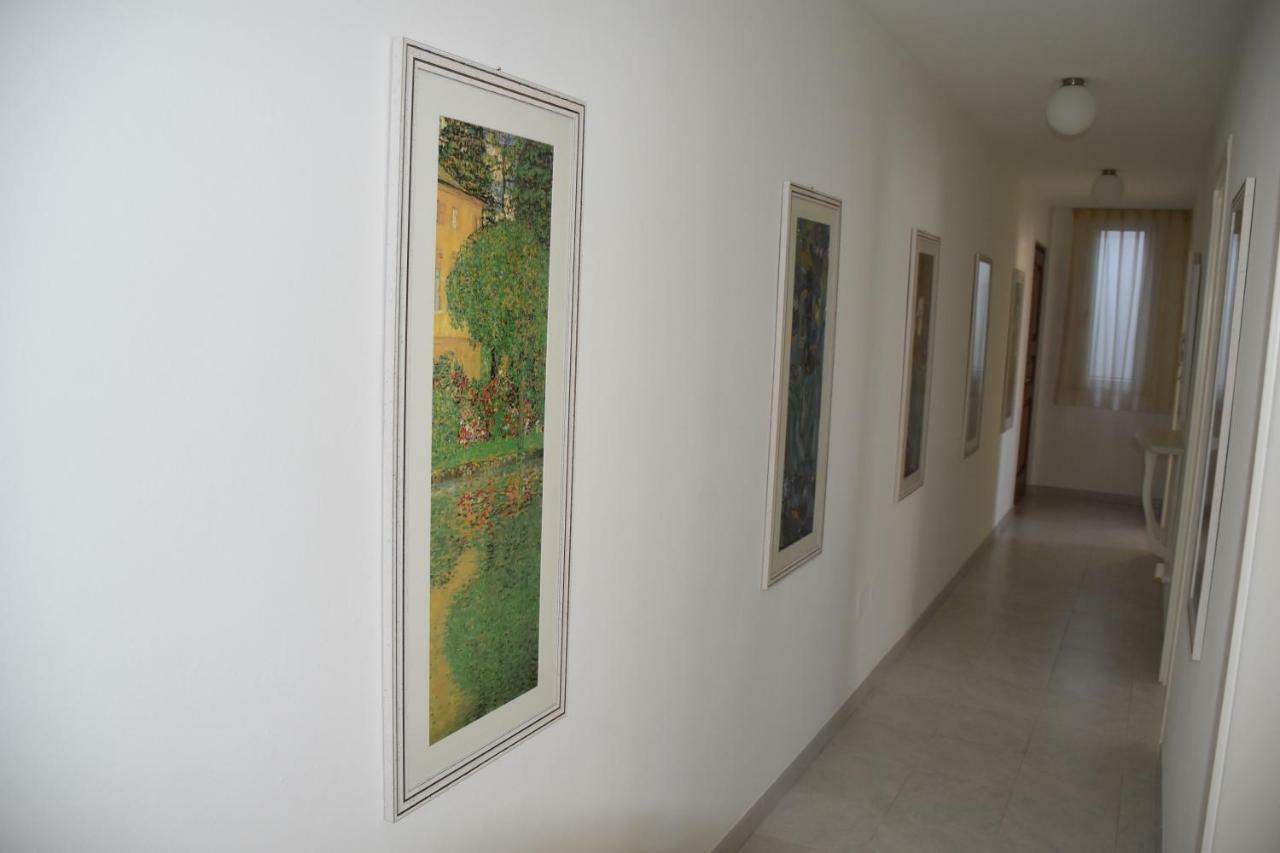 Casa Pepi Apartment ออลเบีย ภายนอก รูปภาพ