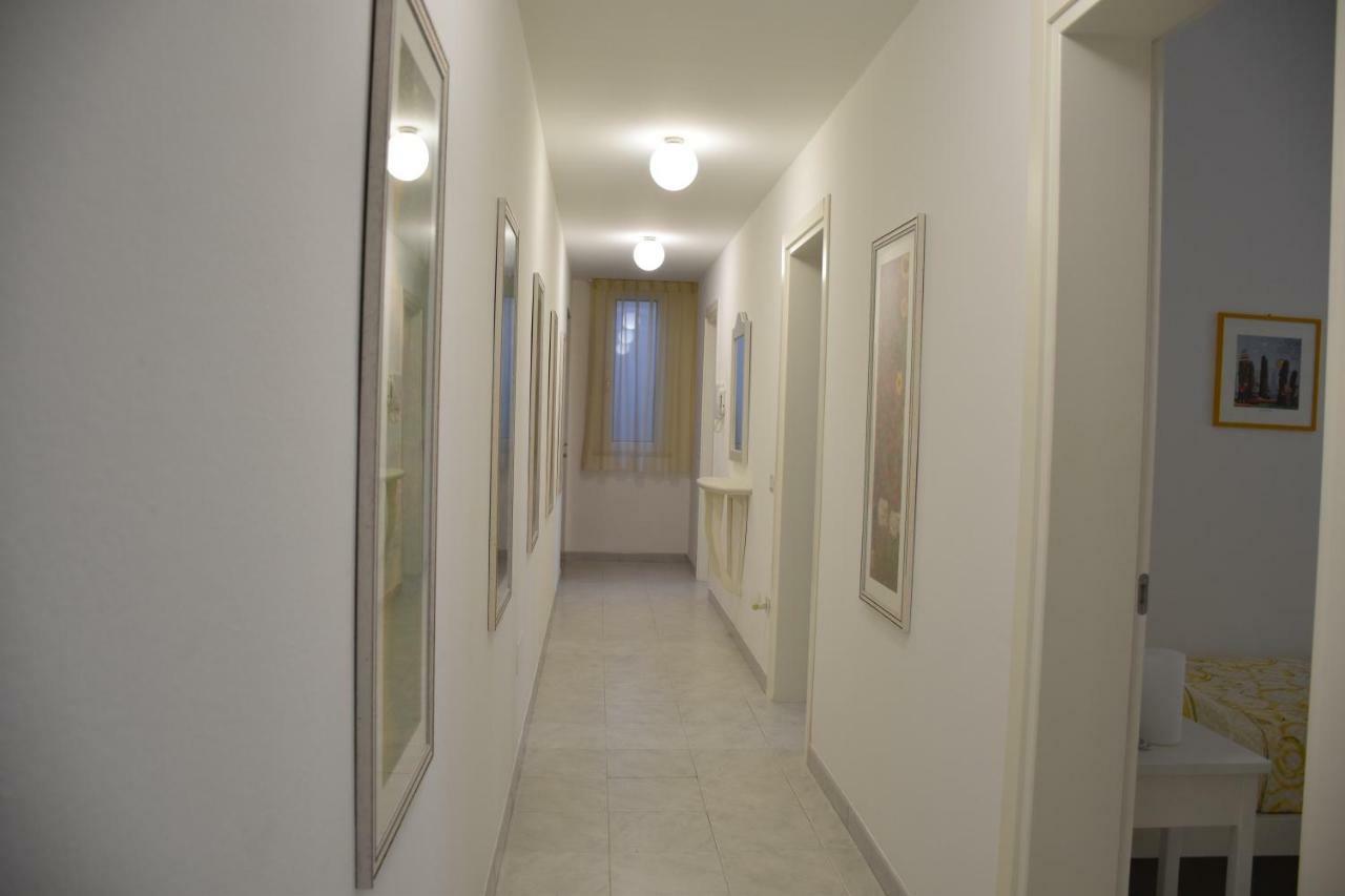 Casa Pepi Apartment ออลเบีย ภายนอก รูปภาพ